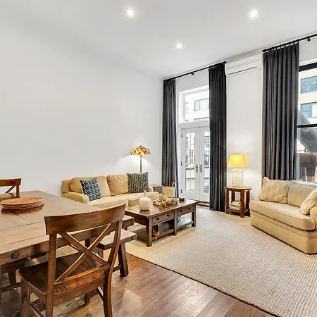 3/2 Columbus Circle #3 Apartment